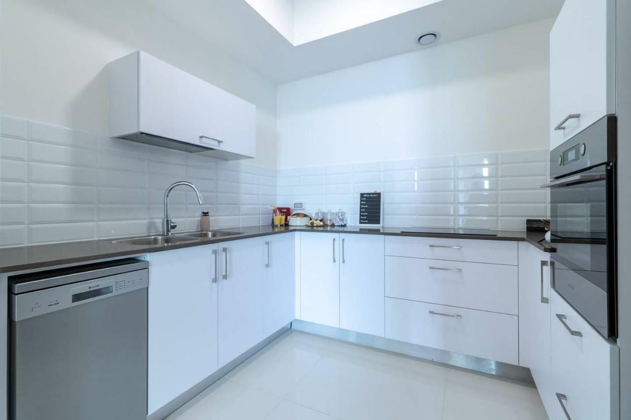 Magical 2Br/Parking With Amazing View, City Center Yerusalem Bagian luar foto